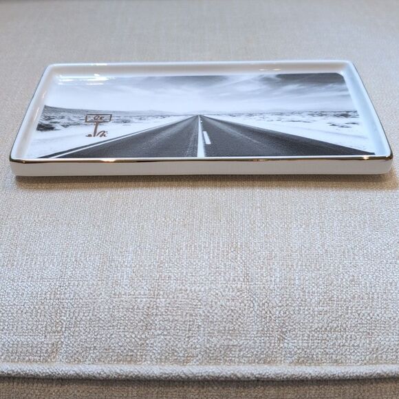 Kate Spade New York x Lenox Spirit of Adventure White Ceramic Tray Gold Rim - Picture 6 of 8